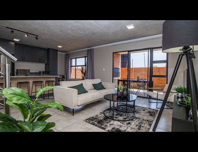 3 BEDROOM APARTMENT FOR SALE IN SINOVILLE